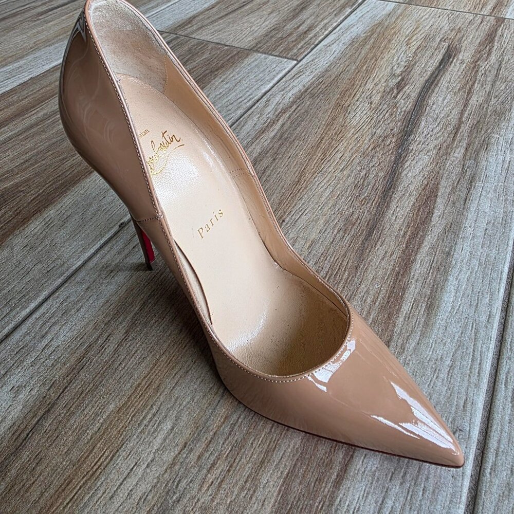 Christian Louboutin So Kate Nude Patent Leather Shoes Eur. 37.5